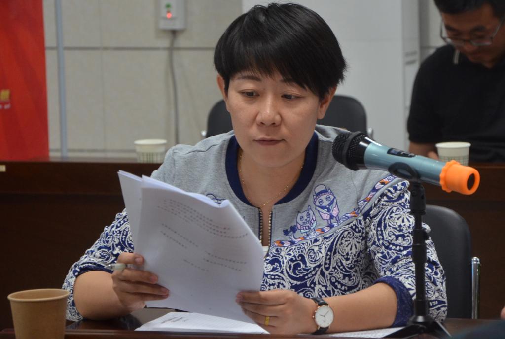 胡老师讲话 动科院记者 郭文浩 摄