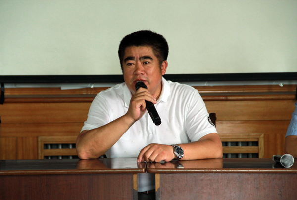 额书记发表暑期社会实践出征仪式讲话 动科院 记者 杨可心 摄