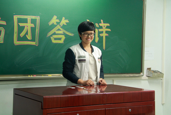 答辩同学对答如流回答问题 动科院 记者 白晓彤 摄