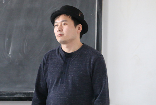 班任讲话 动科院记者 李宏超 摄