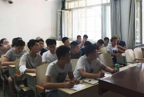 会议现场 动科院记者 摄