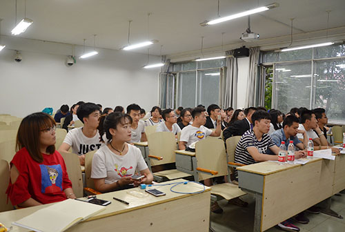 比赛现场 动科院记者 万继恩 摄