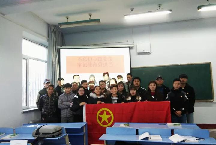 合影留念 动科院记者 青林 摄